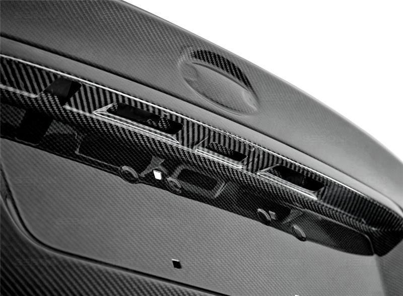 Seibon OEM Carbon Fiber Trunk Lid | Subaru Impreza WRX / WRX STI (15+) (TL15SBIMP)