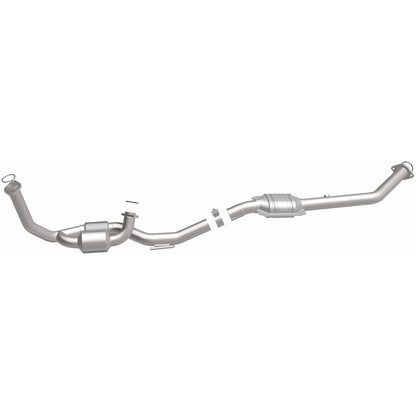 MagnaFlow 1999-2000 Toyota Sienna California Grade CARB Compliant Direct-Fit Catalytic Converter