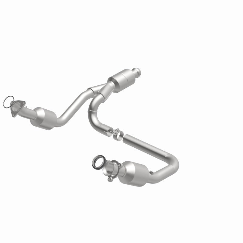 MagnaFlow OEM-Grade Catalytic Converter | GMC Sierra 14-16, Chevy Silverado 16-18 (52642)