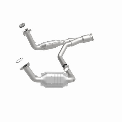 MagnaFlow Conv DF 06-09 Chevy Trailblazer SS 6.0L | (93496)