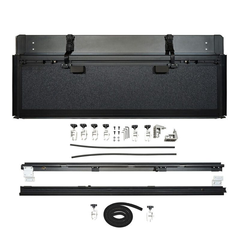 Westin 04-14 Ford F-150 2WD/4WD 6ft.7in. Bed Hard Tri-Fold Tonneau Cover - Black