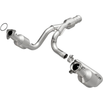 Magnaflow OEM Grade Direct-Fit Catalytic Converter | GMC Yukon XL 6.2L (52617)
