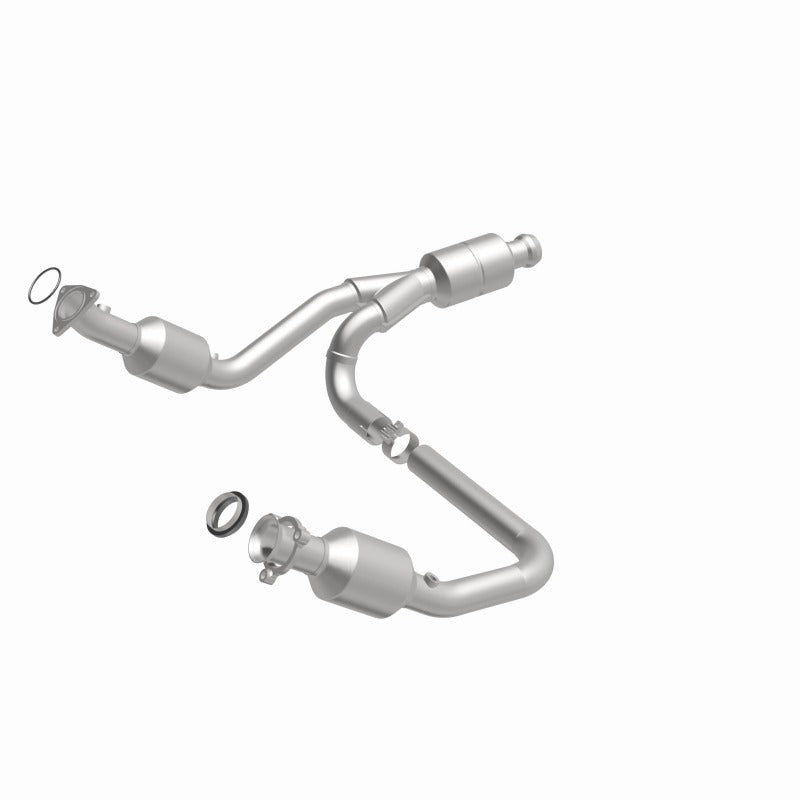 MagnaFlow OEM-Grade Catalytic Converter | GMC Sierra 14-16, Chevy Silverado 16-18 (52642)
