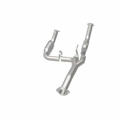 MagnaFlow OEM D&F Catalytic Converter | Silverado 2500HD/3500HD / Sierra 2500HD/3500HD (21-252)