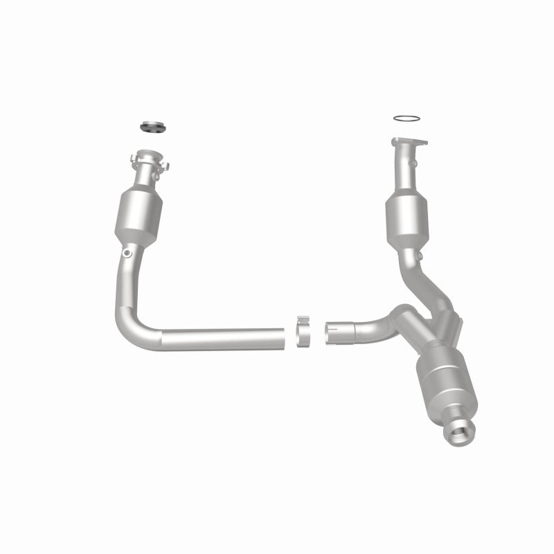 MagnaFlow OEM-Grade Catalytic Converter | GMC Sierra 14-16, Chevy Silverado 16-18 (52642)