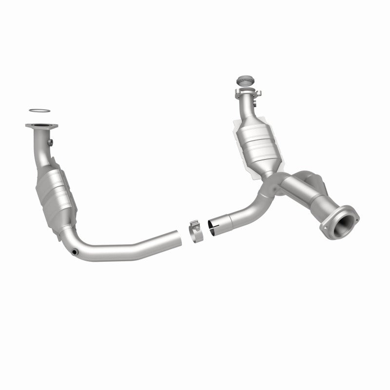 MagnaFlow OEM Catalytic Converter | Escalade 07-10, Silverado 07-13 (49631)