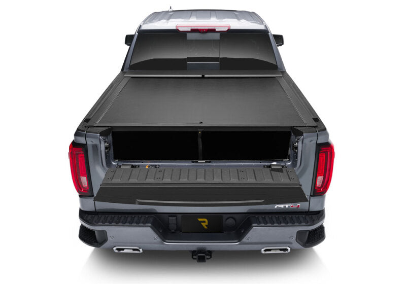 Roll-N-Lock M-Series Retractable Tonneau | Chevy Silverado 72.5in Bed (LG224M)