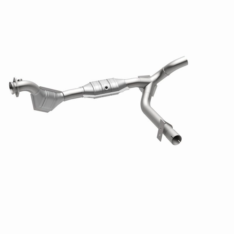 Magnaflow 51839 DirectFit Converter for Ford Trucks 01 4.6L