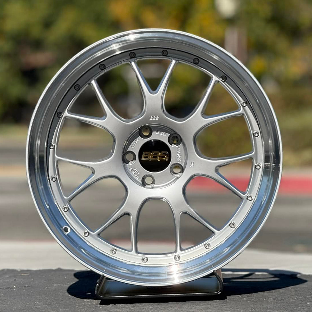 BBS LM-R 20x10 +12, 20x11 +14 5x112 Diamond Silver (SET)