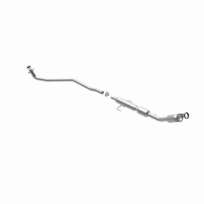 MagnaFlow Direct Fit Catalytic Converter 14-15 Toyota Corolla 1.8L