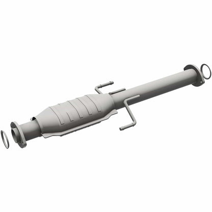 MagnaFlow 2002-2004 Toyota Tacoma California Grade CARB Compliant Direct-Fit Catalytic Converter