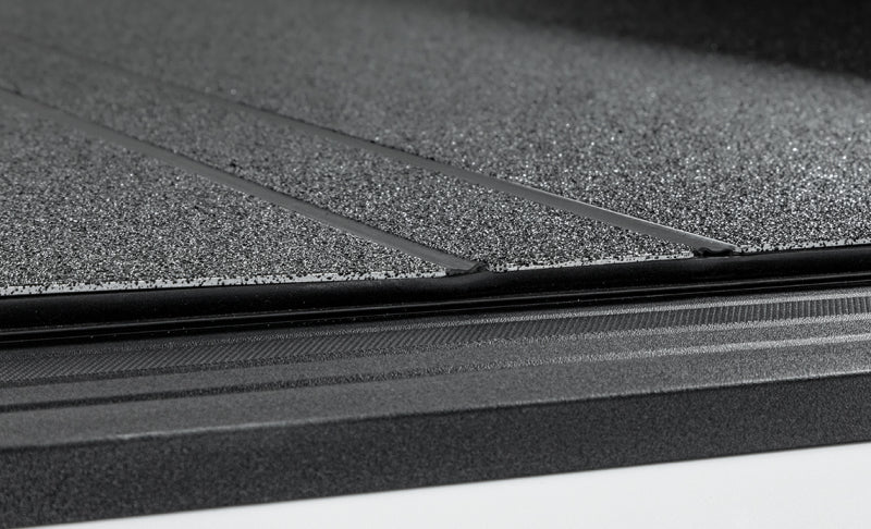 Access LOMAX Hard Tri-Fold Cover | Jeep Gladiator 20 (B3070019)