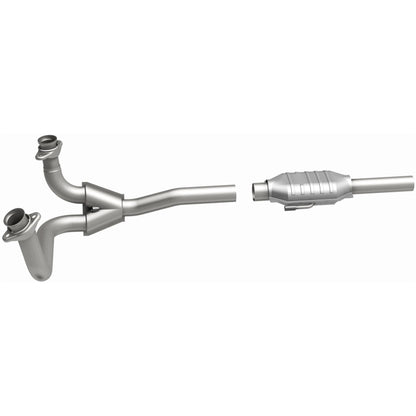 MagnaFlow Conv DF 78-97 Ford Trucks 5.8L V8 | (93312)