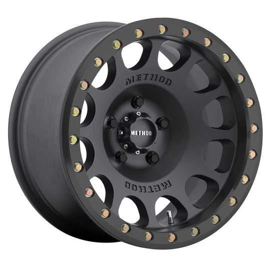 Method MR105 Beadlock Matte Black | 17x8.5" +0mm | 6x135mm Wheel