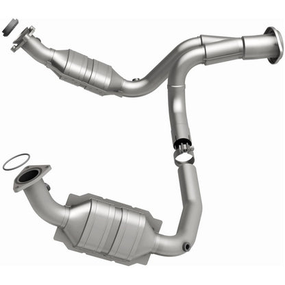 MagnaFlow OEM Catalytic Converter | Escalade 07-10, Silverado 07-13 (49631)