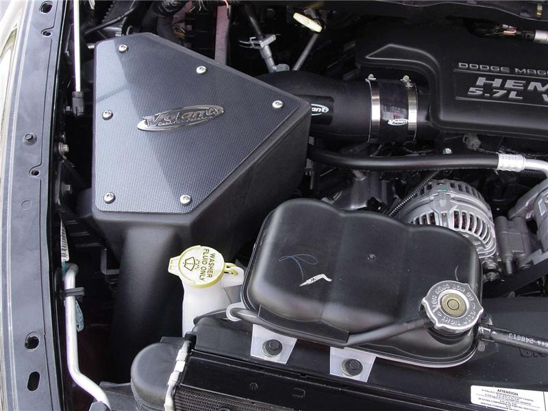 Volant PowerCore Closed Box Air Intake System | Dodge Ram 1500 / 2500 / 3500 5.7 V8 (168576)