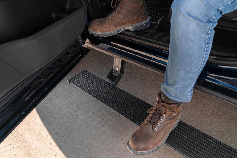 AMP Research 2014-2017 Chevy Silverado 1500 Double/Crew Cab PowerStep Plug N Play - Black