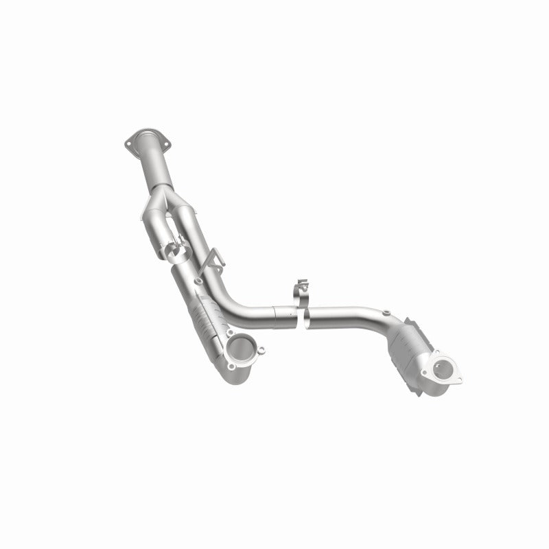 MagnaFlow OEM D&F Catalytic Converter | Silverado 2500HD/3500HD / Sierra 2500HD/3500HD (21-252)