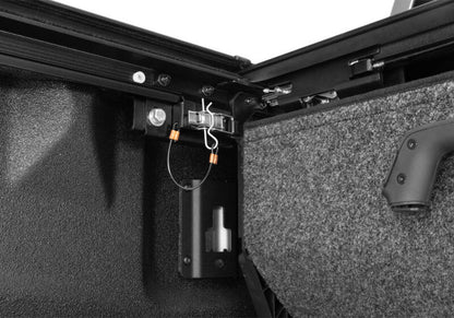 Retrax R-T-80379 RetraxPRO with EZ-Off FRC-4000 Retractable Tonneau Cover