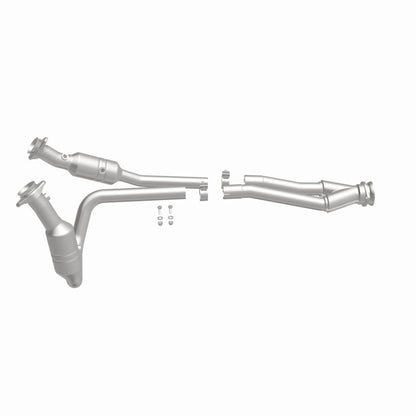 Magnaflow OEM Grade Direct-Fit Catalytic Converter | Ford Transit 150/250/350 (52436)