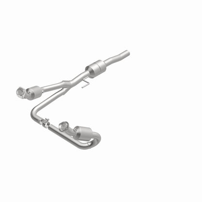 MagnaFlow Direct Fit Catalytic Converter 02-03 Dodge Durango 5.9L