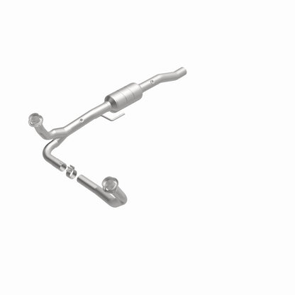 MagnaFlow Direct Fit Catalytic Converter 00 Dodge Durango 5.2/5.9L