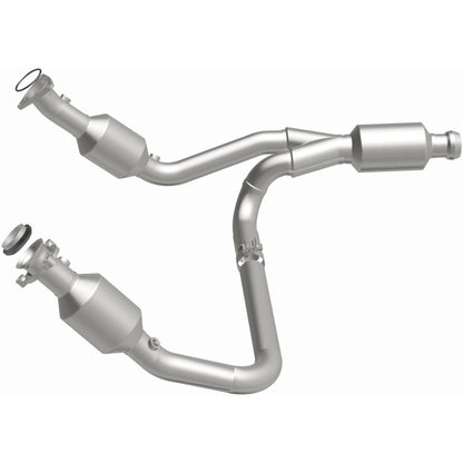 MagnaFlow California Grade CARB Compliant Direct-Fit Catalytic Converter 5582642