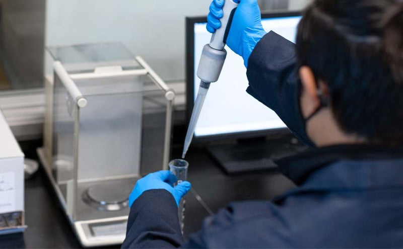 MagnaFlow HM Grade Direct-Fit Catalytic Converter | Lexus GX470 / Toyota 4Runner (05-09) (93656)