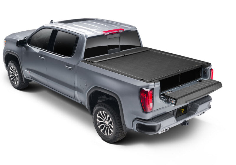 Roll-N-Lock M-Series Retractable Tonneau | Chevy Silverado 72.5in Bed (LG224M)