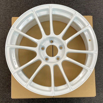 SSR GTX04 18x9.5 +22 5x114.3 White (SET)