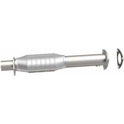 MagnaFlow Direct Fit Catalytic Converter 95-98 GM S10 Pickup 4.3L