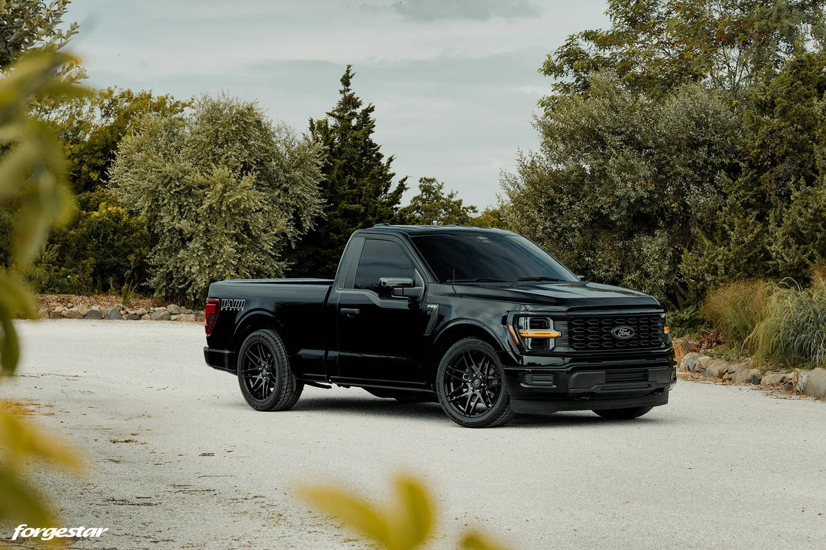Forgestar X14 Gloss Black | 22x10" +30mm | 6x135mm Wheel