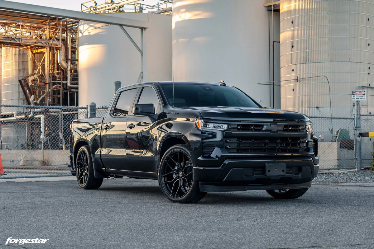 Forgestar X12 Gloss Black | 24x10" +30mm | 6x139.7mm Wheel