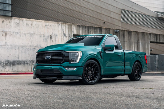 Forgestar X12 Gloss Black | 24x10" +30mm | 6x135mm Wheel