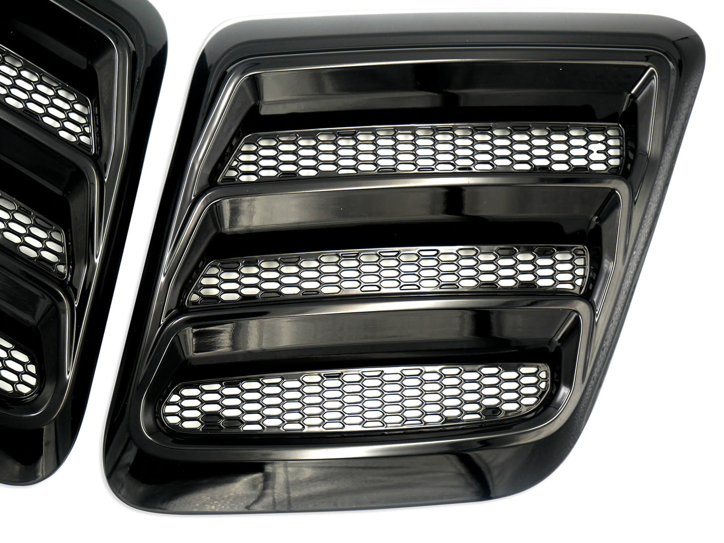 Roush 2018-2023 Mustang Hood Heat Extractors - Gloss Black