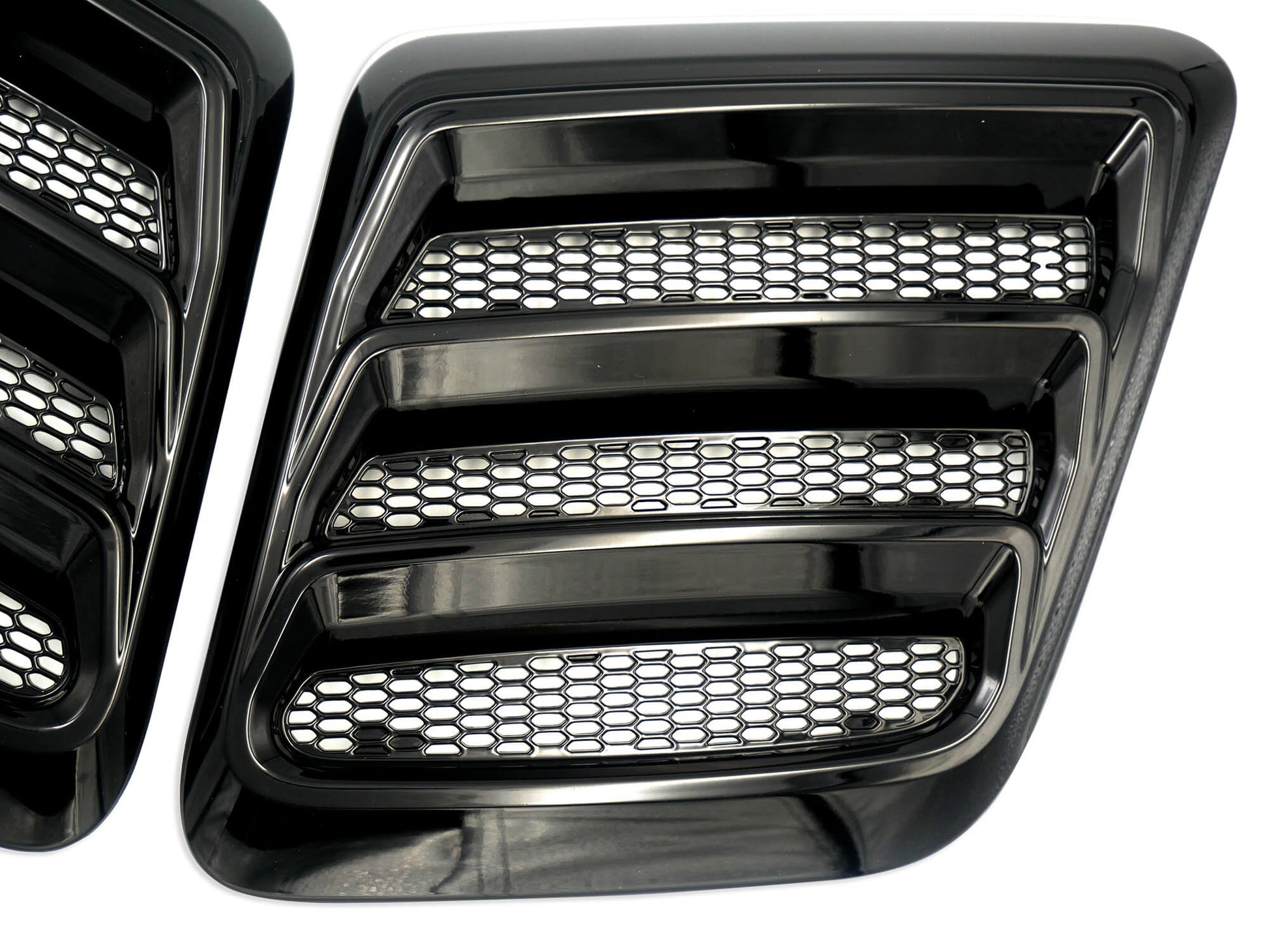 Roush 2018-2023 Mustang Hood Heat Extractors - Gloss Black