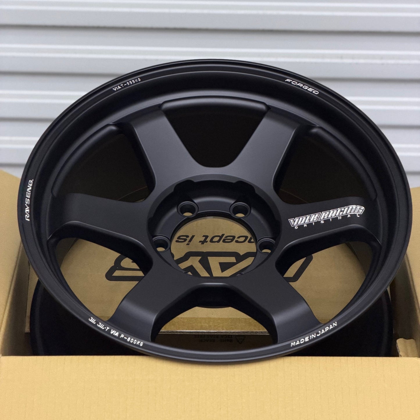 Volk Racing TE37 Ultra Large PCD M-Spec 18x9 +15 6x139.7 Matte Black (SET)