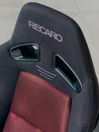 Recaro SR-7 GK100 Sport Seat - Kamui Black x Glass Mesh Red