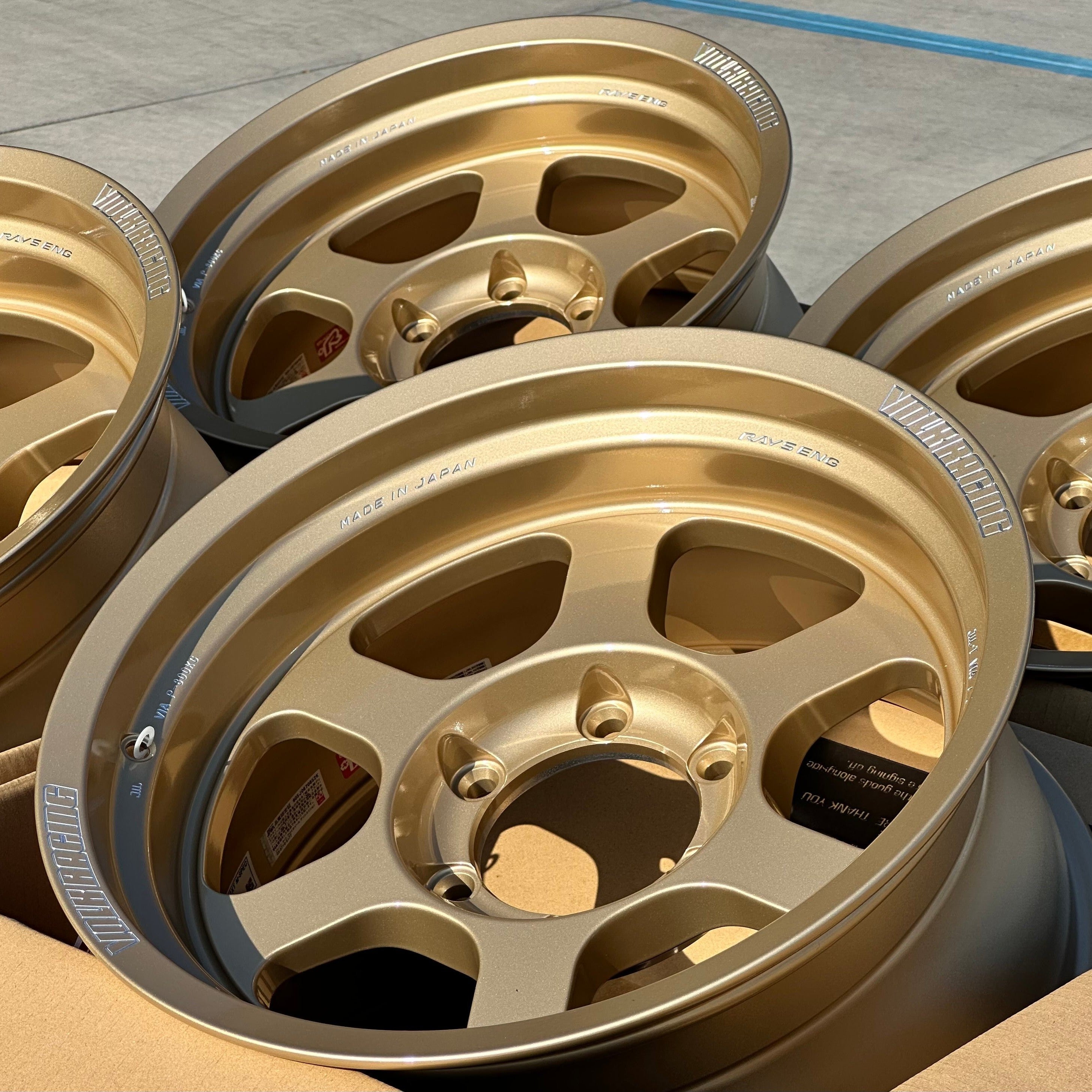 Volk Racing TE37XT M-Spec 17x8.5 -10 6x139.7 Gold (SET) – WheelFlip