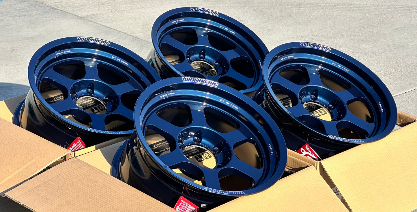 Volk Racing TE37XT M-Spec 18x9 +0 6x139.7 Mag Blue (SET)