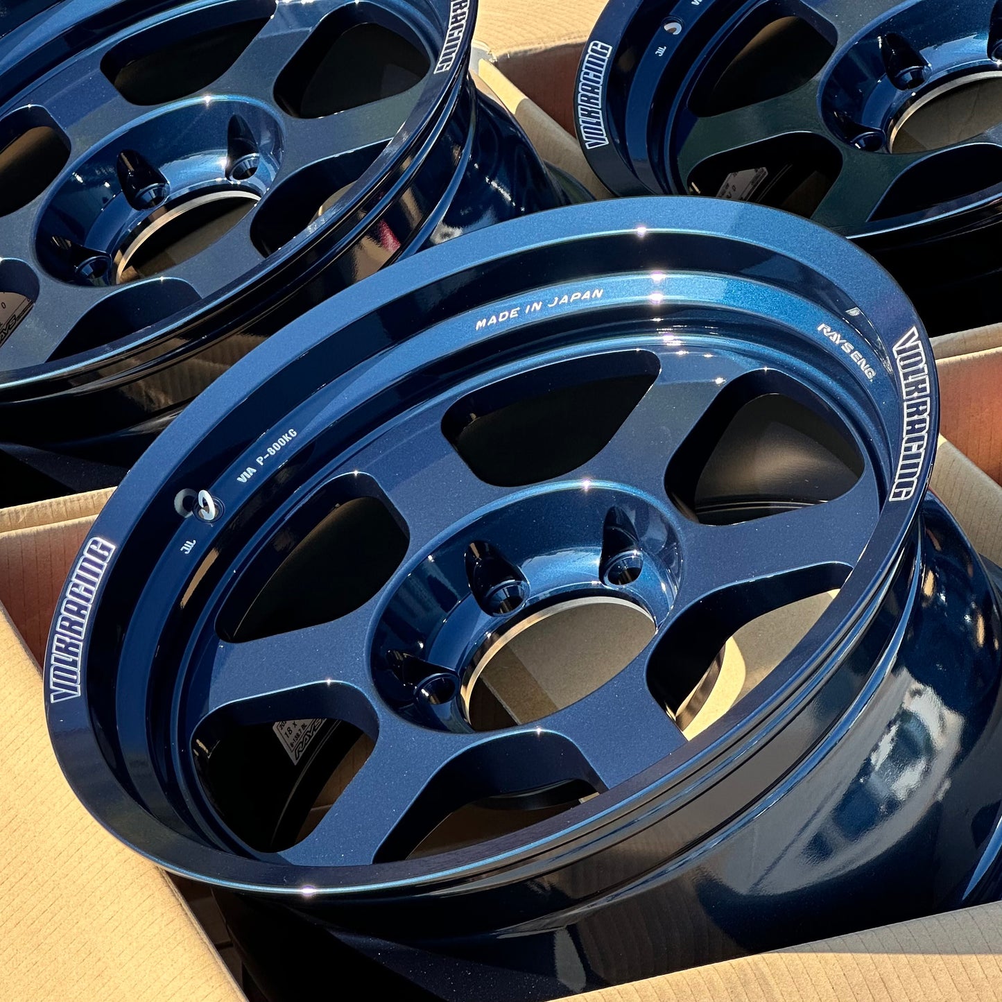 Volk Racing TE37XT M-Spec 18x9 +0 6x139.7 Mag Blue (SET)