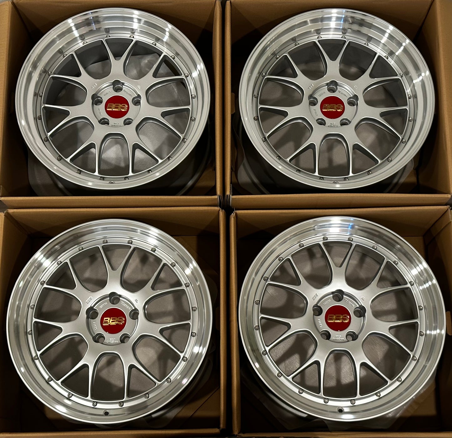 BBS LM-R 20x9.5 +23, 20x11 +40 5x120 Diamond Silver (SET)