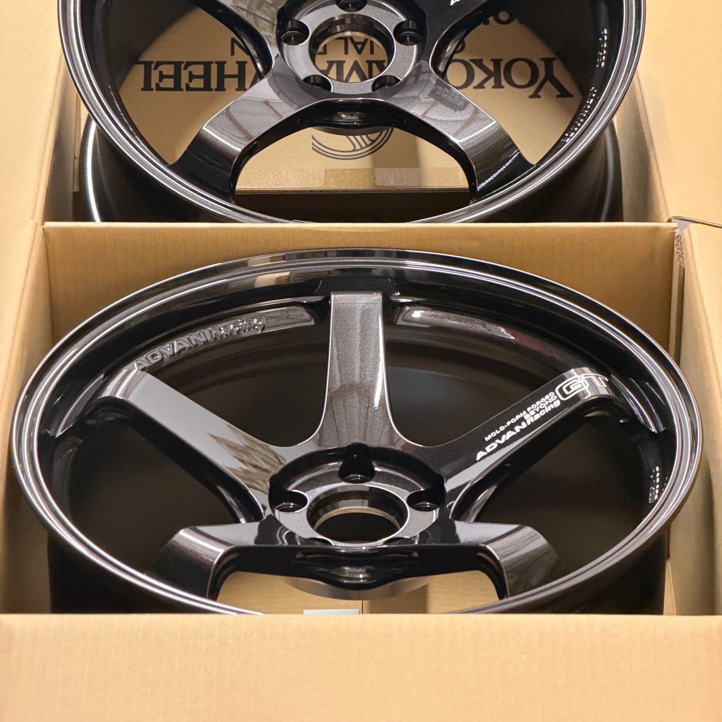 Advan GT Beyond 19x9.5 +25, 19x10.5 +32 5x112 Racing Titanium Black (SET)