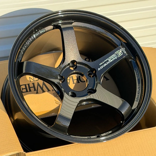 Advan GT Beyond 18x10 +40 5x120 Racing Titanium Black (SET)