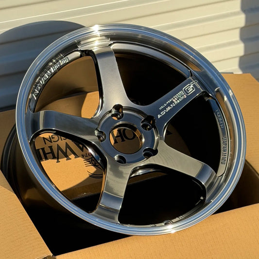 Advan GT Beyond 18x10 +40 5x120 Machining & Hyper Platinum Black (SET)