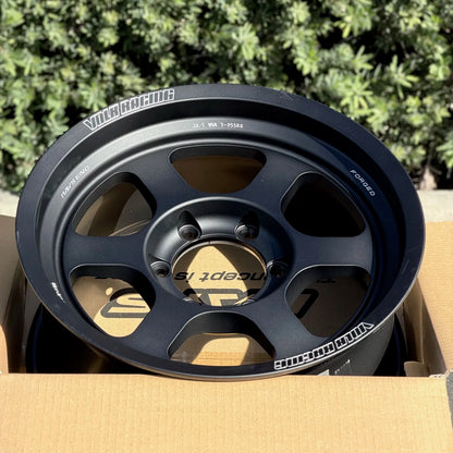 Volk Racing TE37XT M-Spec 17x8.5 +15 6x139.7 Blast Black (SET)