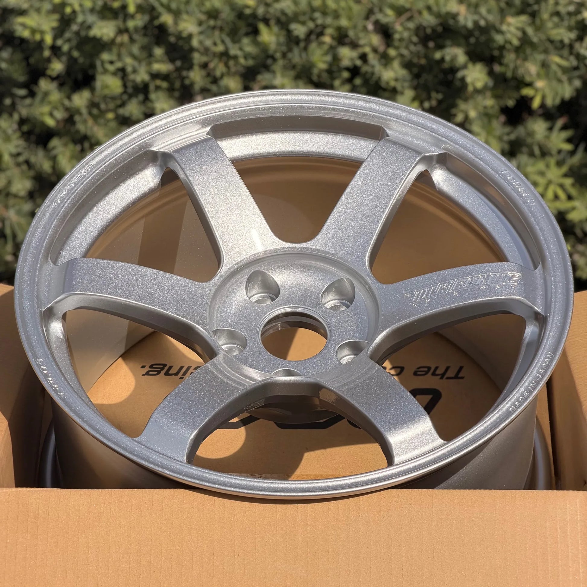 Volk Racing TE37 Saga S-Plus 18x10 +25 5x120 Diamond Silver Wheel