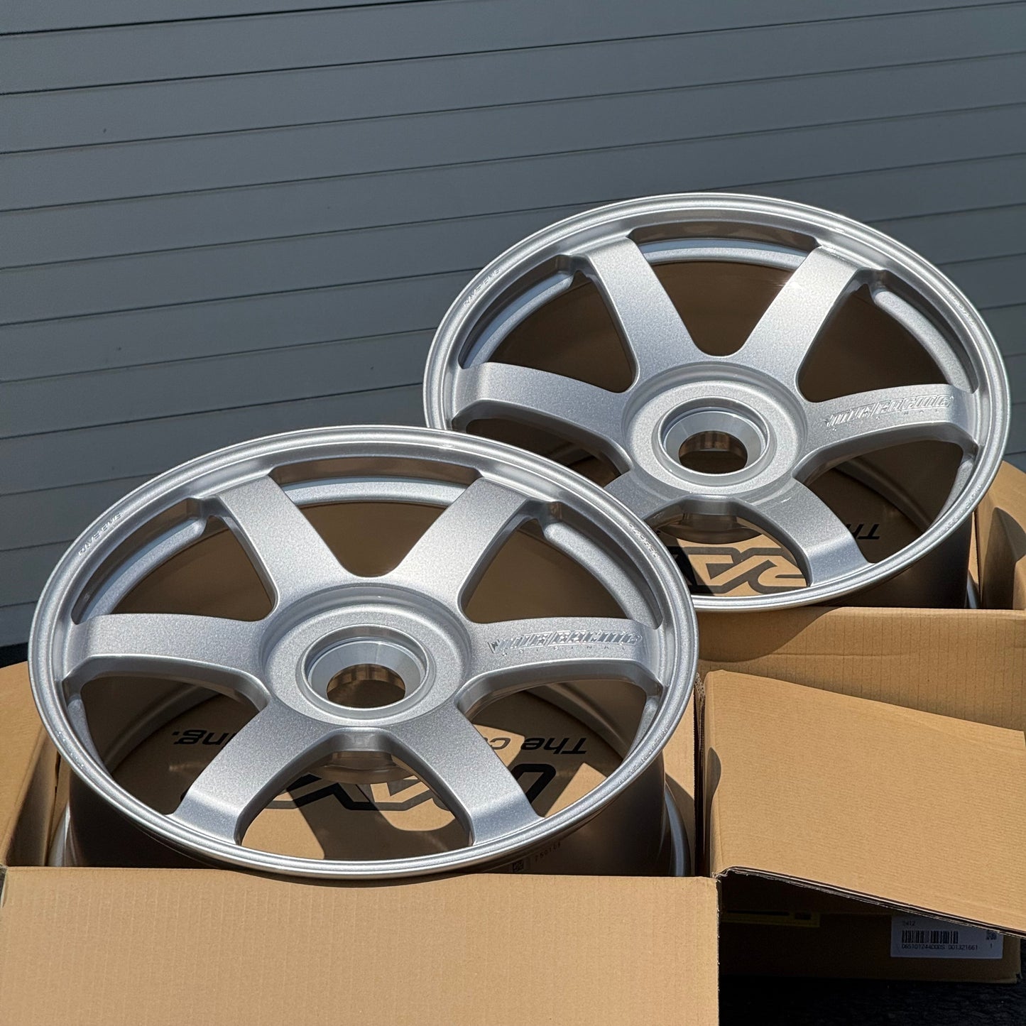 Volk Racing TE37 Saga S-Plus 20x9.5 +45, 20x12 +44 CL Diamond Silver (SET)