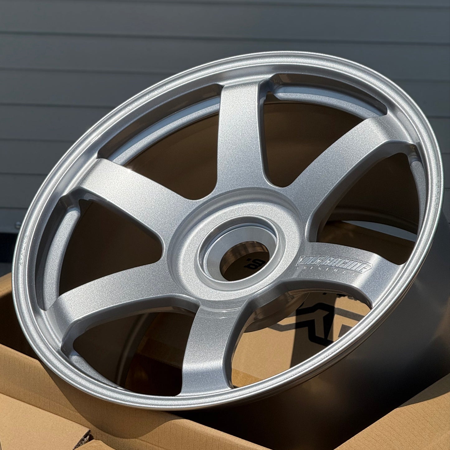 Volk Racing TE37 Saga S-Plus 20x9.5 +45, 20x12 +44 CL Diamond Silver (SET)