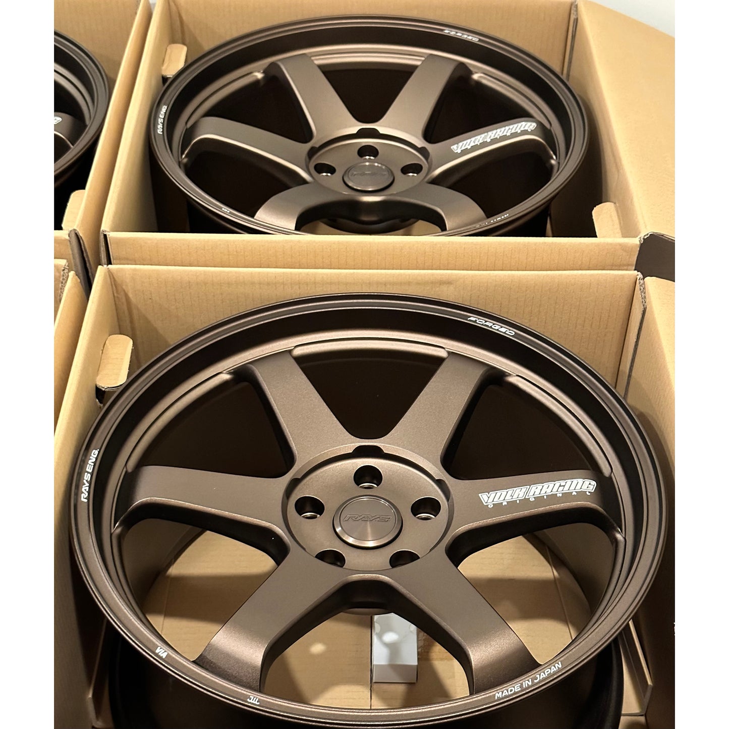 Volk Racing TE37 Ultra M-Spec 20x10 +30, 20x11 +32 5x120 Bronze (SET)